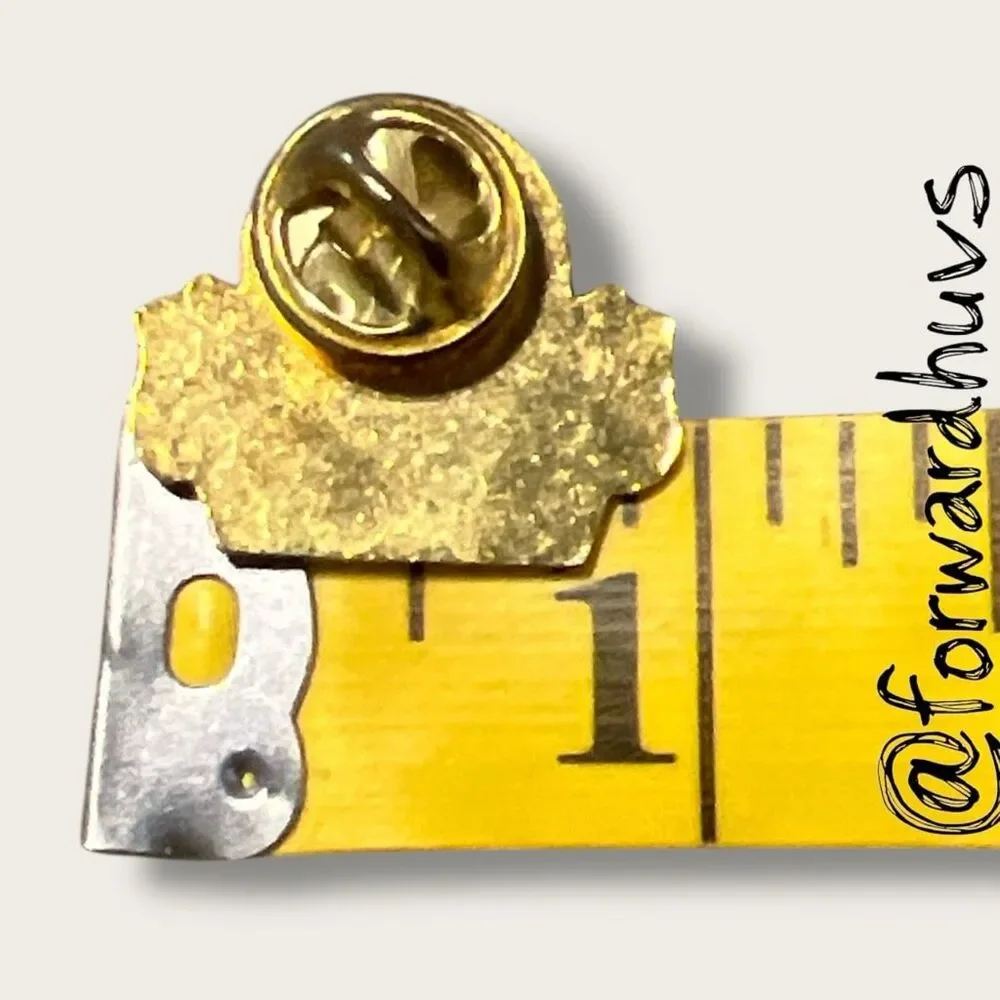 Morrisons Australia – Gold Tone Pin – Classic Emblem